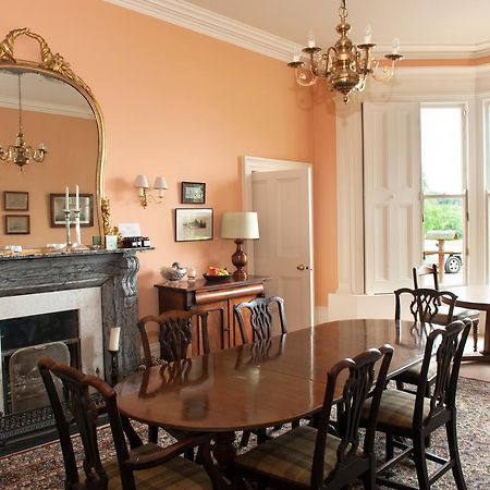 Bed and Breakfast Lough Bawn House à Collinstown  Extérieur photo
