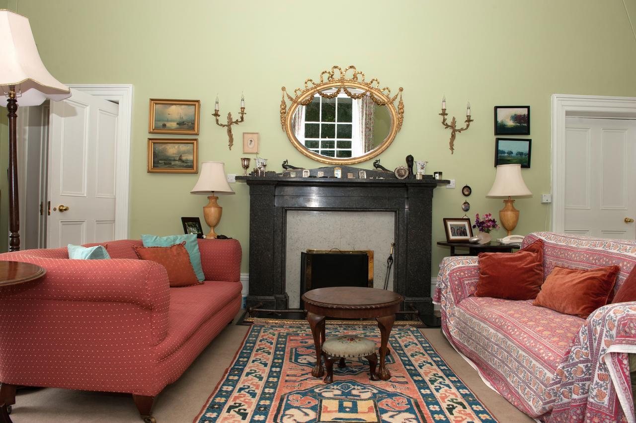 Bed and Breakfast Lough Bawn House à Collinstown  Extérieur photo